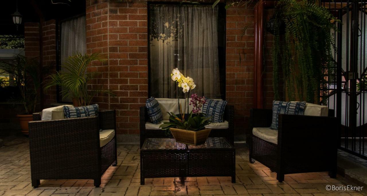 Hotel Ciudad Vieja Guatemala-Stad Buitenkant foto