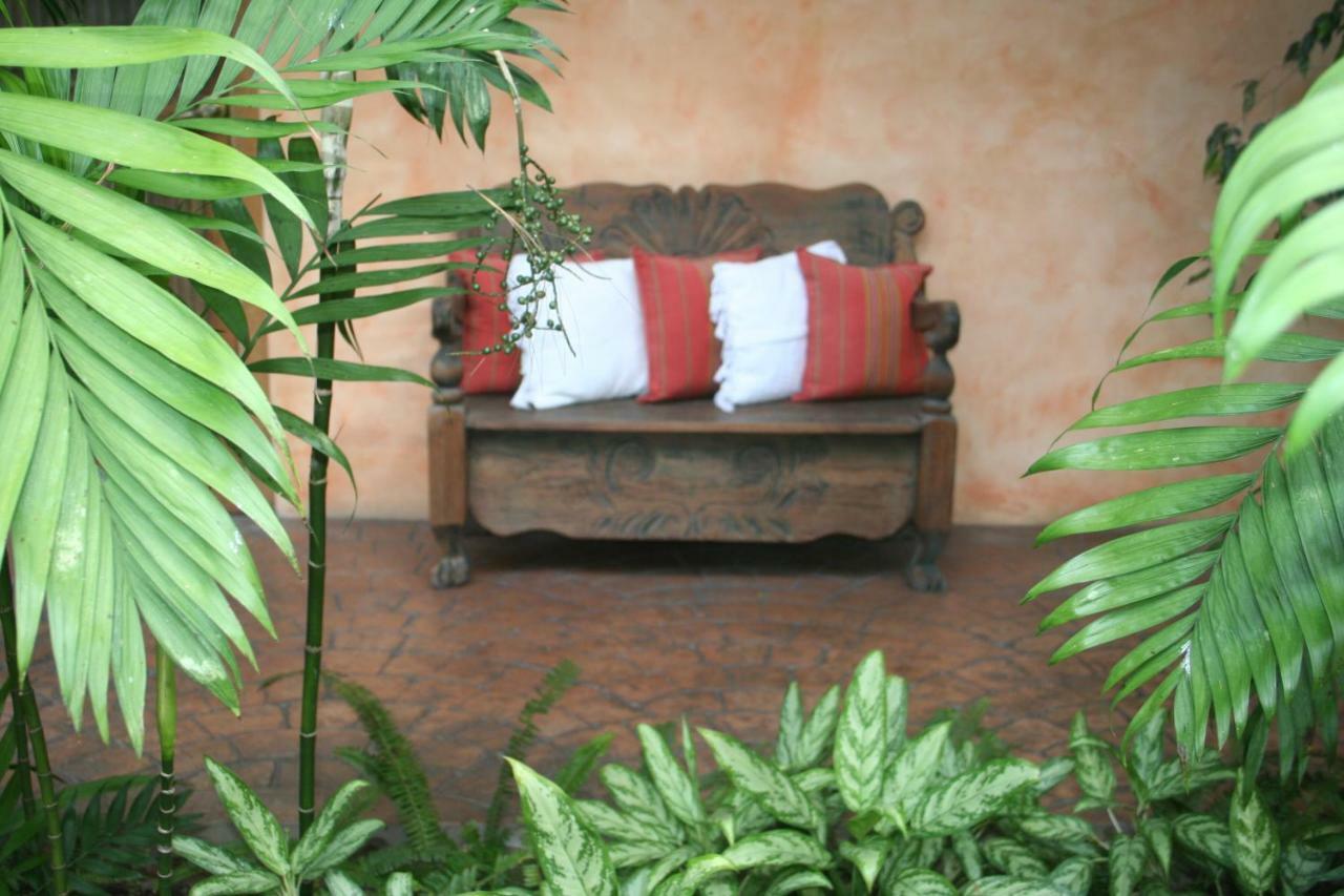 Hotel Ciudad Vieja Guatemala-Stad Buitenkant foto